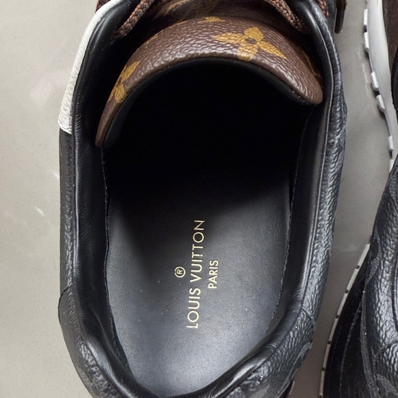 Louis Vuitton Monogram Brown and White Sneakers - Picture 4 of 4